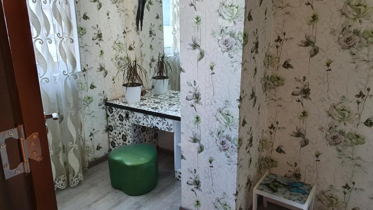 Apartment In Yalchin Star Residence Batoemi Buitenkant foto