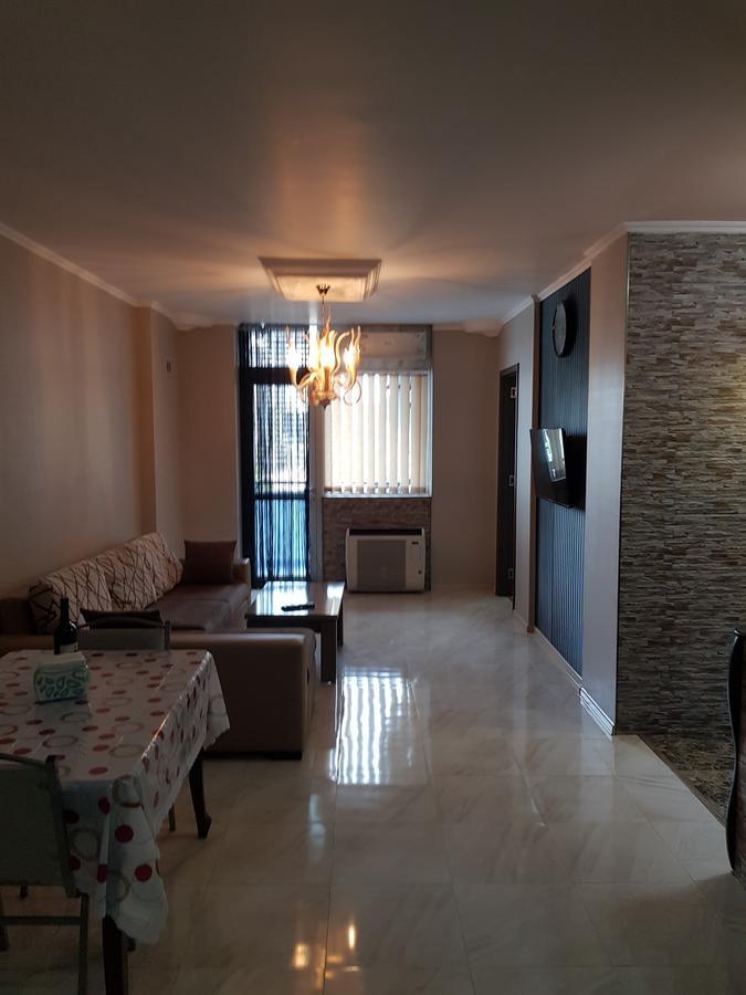 Apartment In Yalchin Star Residence Batoemi Buitenkant foto
